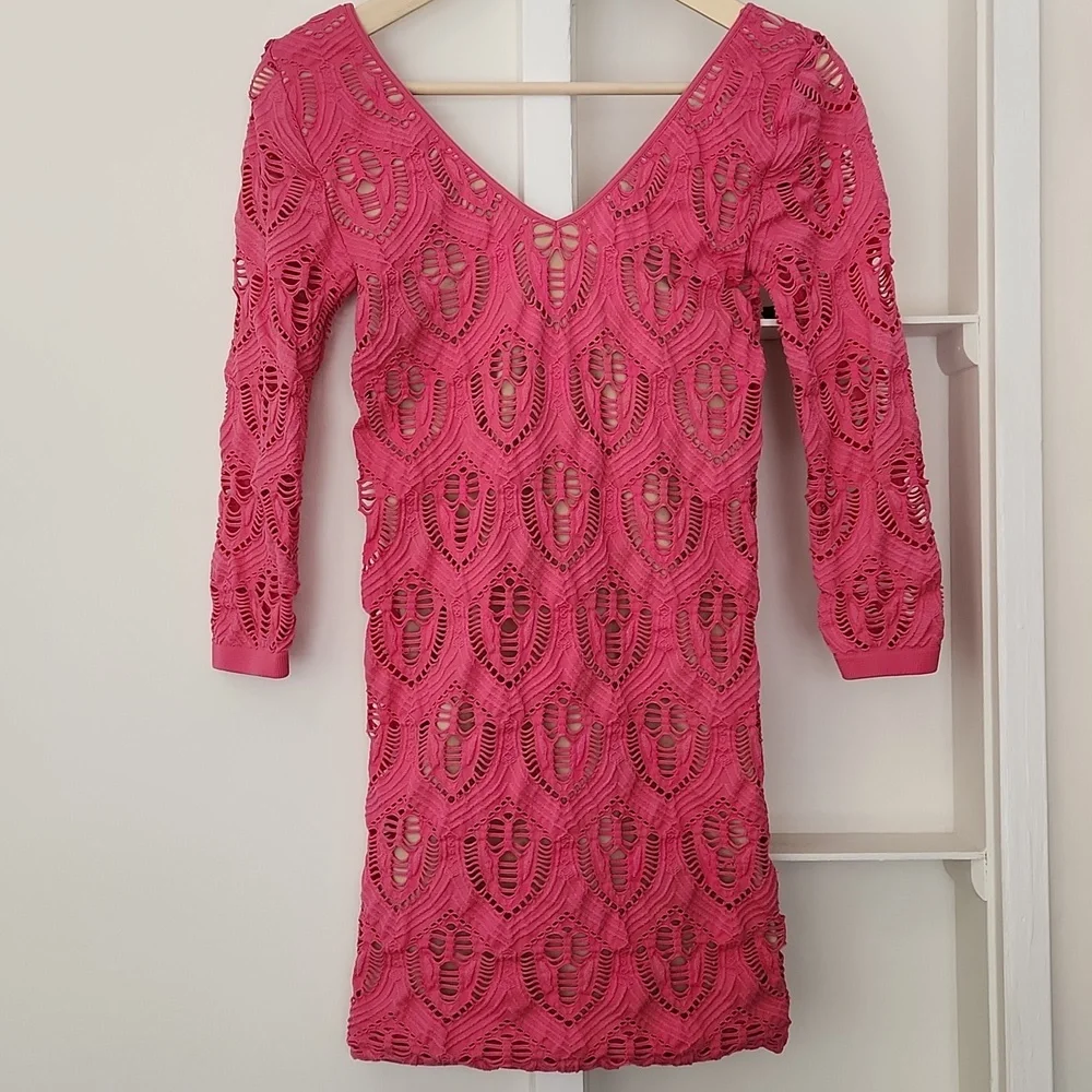 Bebe Lace Overlay Fitted Long Sleeve Dress Pink Cream M L - Picture 4 of 15